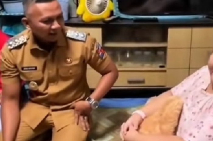 Wakil Wali Kota Bogor saat bersama Intan Permata Sari.
