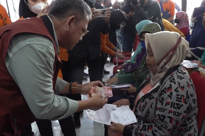 Kemensos Tegaskan 3 Bansos Utama Mulai Cair Agustus 2025
