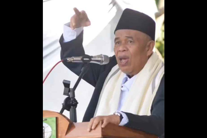 KH. Helmy Abdul Mubin, Pendiri&nbsp;Pesantren Modern Ummul Quro Al-Islami