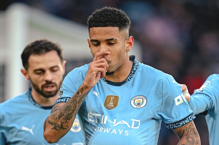 Savio pasca mencetak gol perdananya untuk Manchester City.