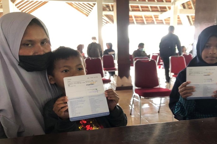 Penerima bantuan Atensi YAPI