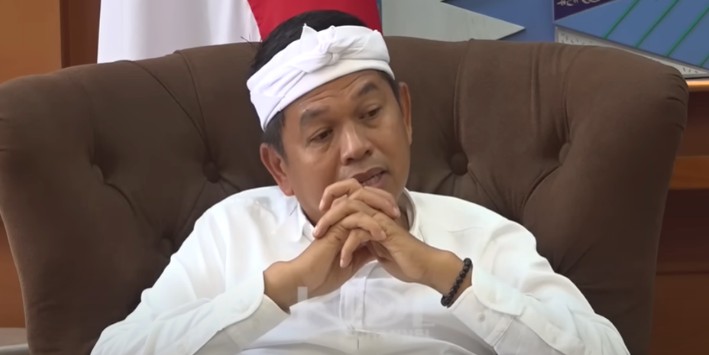 Gubernur Jawa Barat Dedi Mulyadi menjawab keluh kesah menurunnya kondisi ekonomi pekerja pariwisata