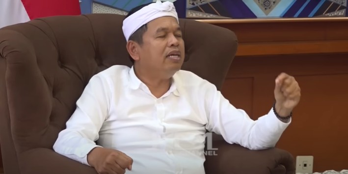 Uang honor Youtube Gubernur Jawa Barat Dedi Mulyadi digunakan untuk membangun fasilitas di Lembur Pakuan