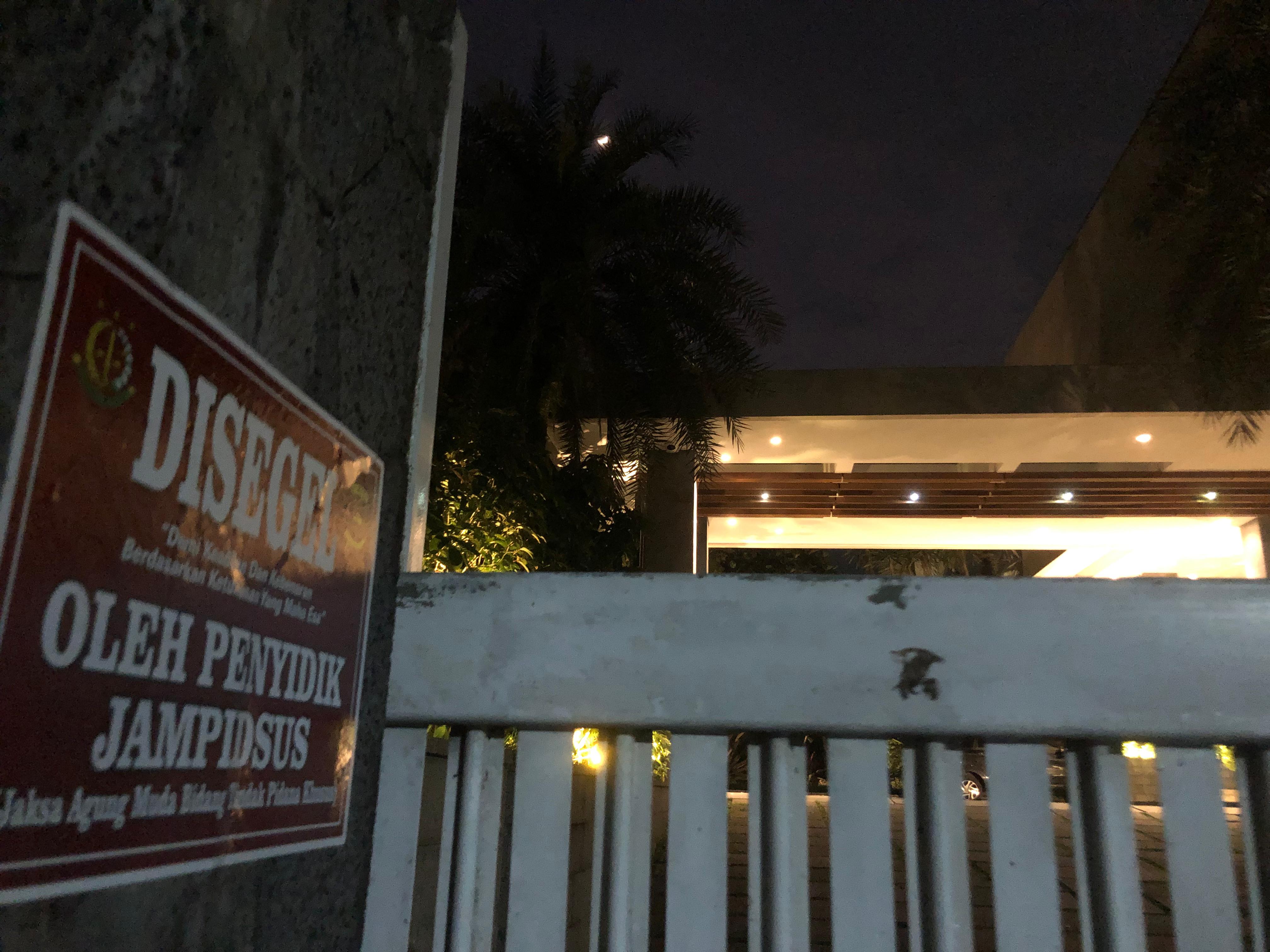 Begini kondisi terkini aset rumah mewah milik Reza Chalid di Perumahan Rancamaya Golf Estate, Kelurahan Rancamaya, Kota Bogor, pasca disegel Kejagung.