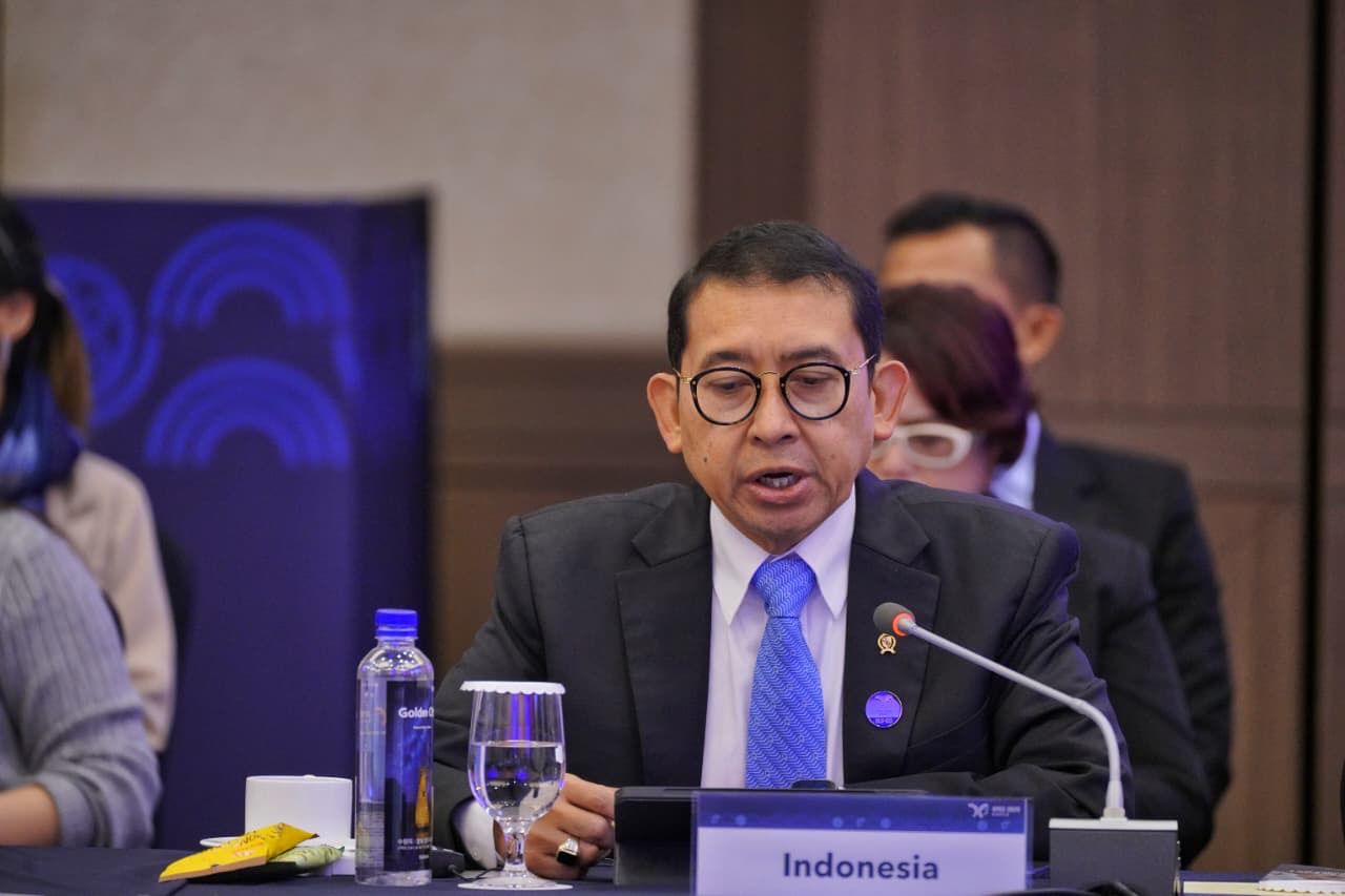 Menteri Kebudayaan Fadli Zon. Ia memuji kepemimpinan Presiden Prabowo yang ikut berperan dalam KTT perdamaian Palestina.