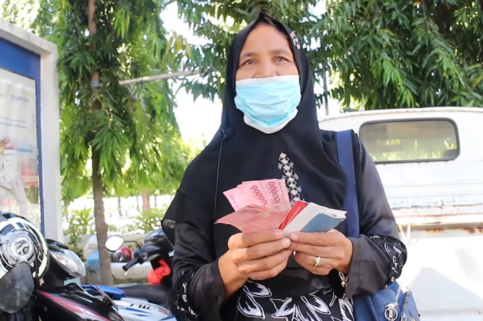 Ilustrasi: Pencairan bantuan sosial (bansos) BPNT dan PKH Tahap 3.