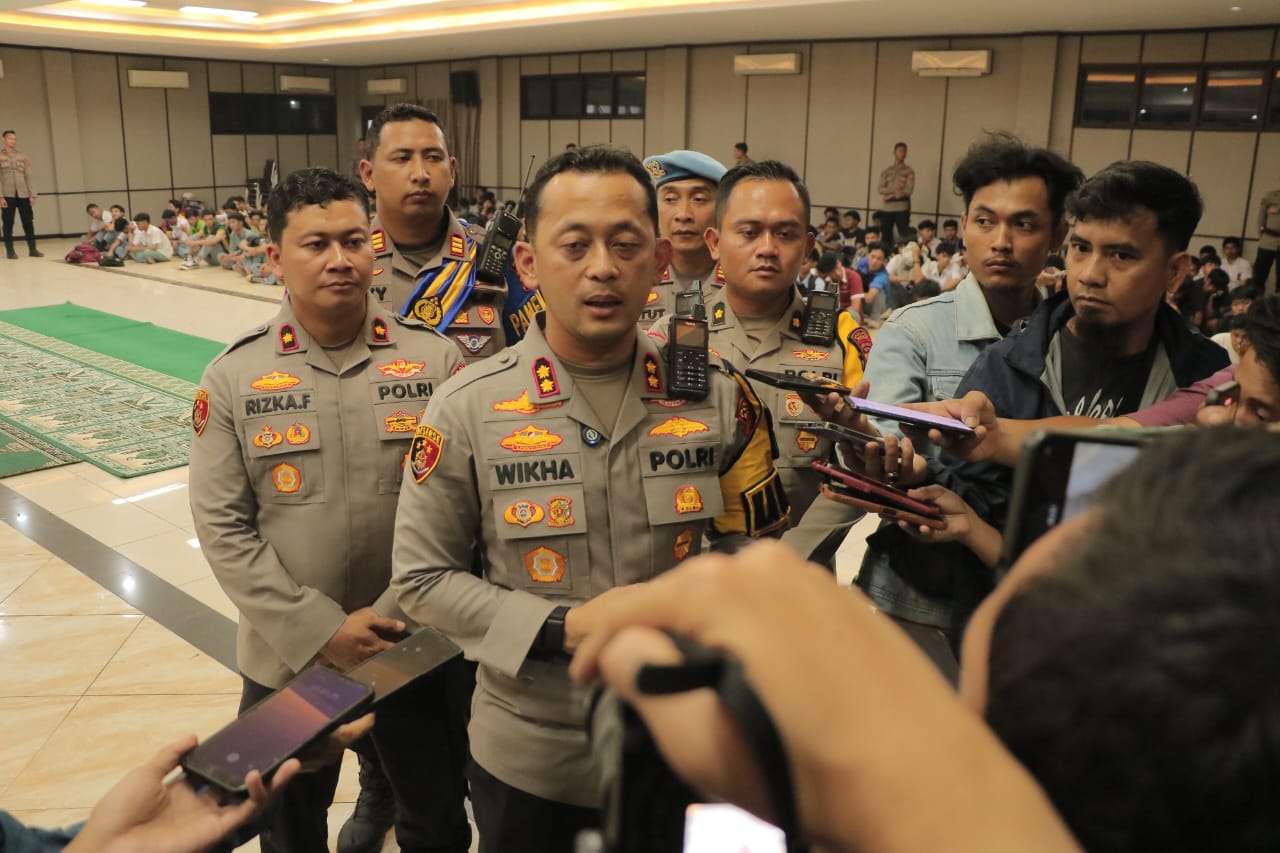 Kapolres Bogor, AKBP, Wikha Ardilestanto.