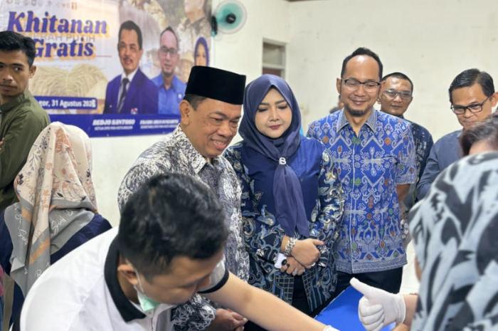 DPD PAN Kota Bogor saat menggelar khitanan gratis di Gedung Serbaguna RW 05 Kelurahan Bondongan, Kecamatan Bogor Selatan, Minggu 31 Agustus 2025.