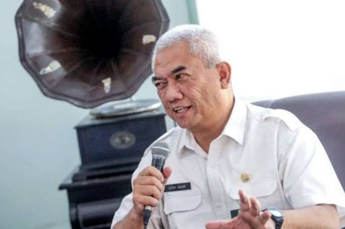 kepala Dinkes kota Bandung saat menjelaskan tidak ada korban yang dirawat inap