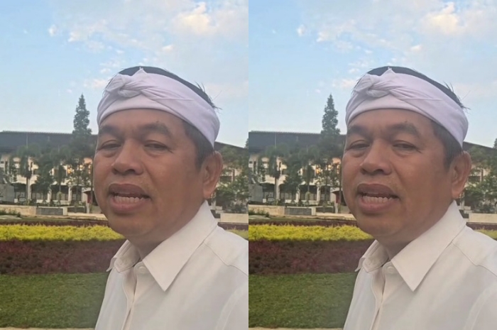 Gubernur Jawa Barat Dedi Mulyadi saat berada di area Gedung Sate, Bandung.