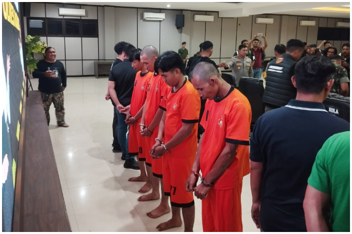 Empat orang terduga pelaku yang akan melakukan penyerangan ke Mako Brimob, Cikeas, Gunung Putri Kabupaten Bogor.