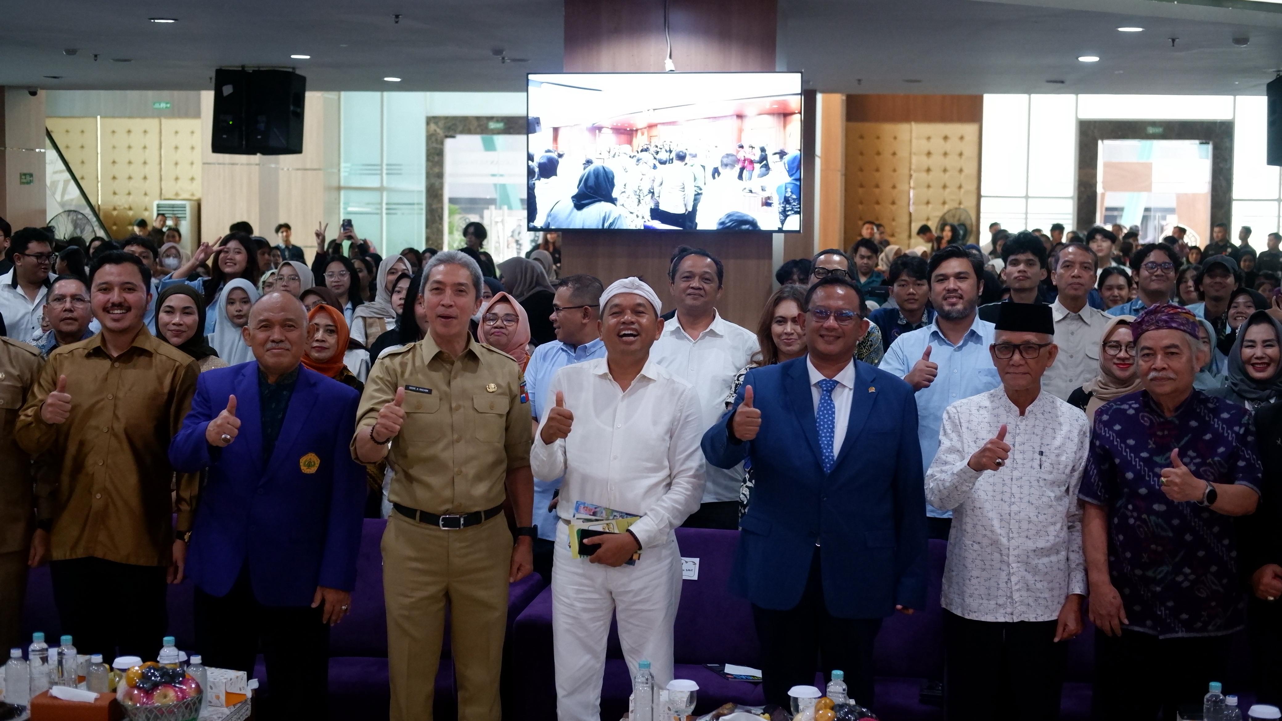 Sejumlah tokoh inspiratif yang hadir dalam&nbsp;Dialog Kebangsaan yang digelar BEM FEB Unpak Bogor.