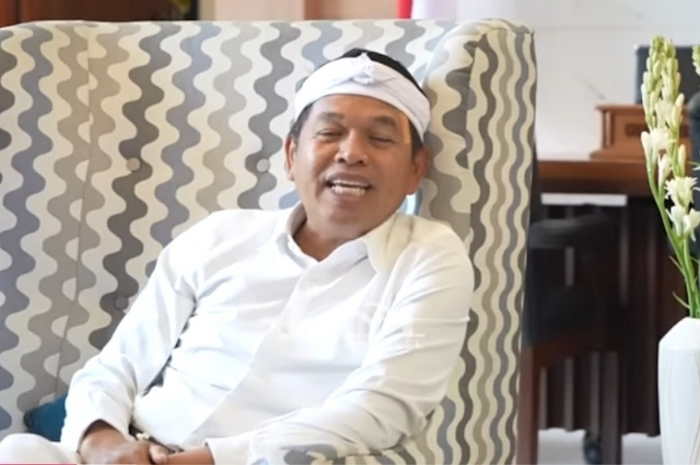 Gubernur Jawa Barat, Dedi Mulyadi kembali memangkas anggaran perjalanan dinas untuk dialokasikan pada hal lain. Baca selengkapnya yuk pada artikel ini.