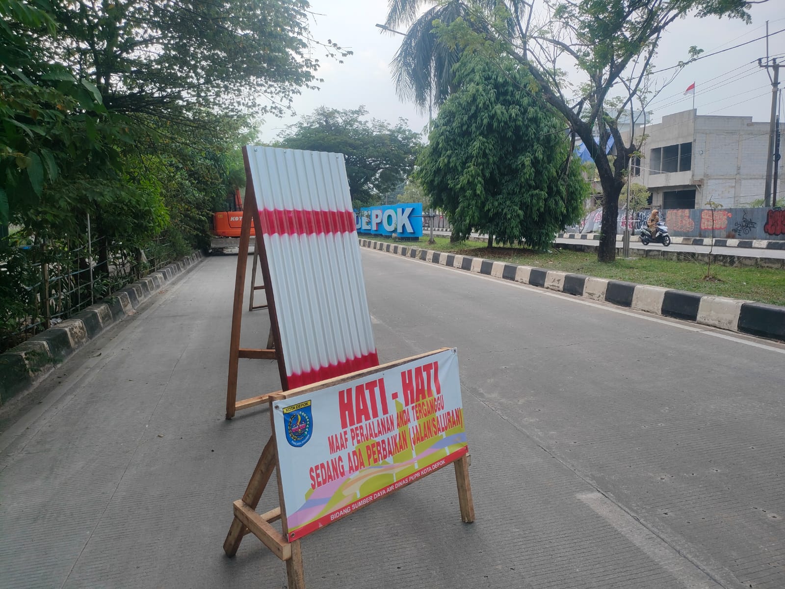 Perbaikan Jalan GDC, depan Alun-alun Kota Depok, yang menjadi langganan banjir, Jumat 5&nbsp;September&nbsp;2025.