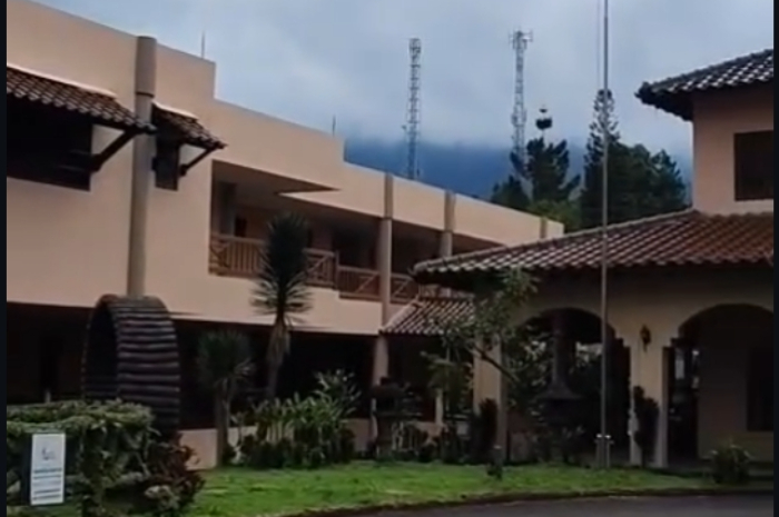 Puncak Inn Resort Hotel di Puncak