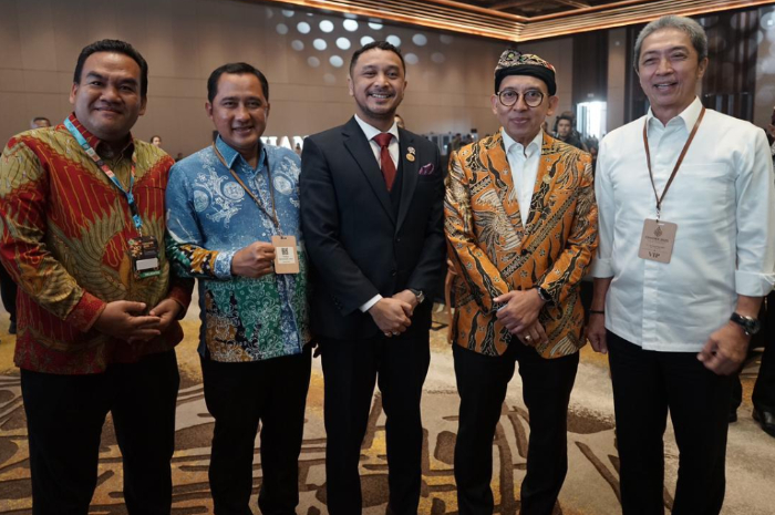 Wali Kota Bogor Dedie Rachim (paling kanan) dalam forum Culture, Heritage, Art, Narratives, Diplomacy, and Innovation (CHANDI) 2025.