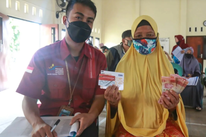 Pemerintah Resmi Salurkan Enam Bansos September 2025