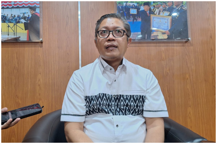 Wakil Ketua III DPRD Kota Bogor, Dadang Iskandar Danubrata saat memberikan keterangan soal wacana pengambilalihan RSUD Kota Bogor.