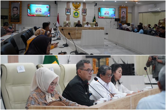 Sekda Kabupaten Bogor Ajat Rochmat Jatnika saat memimpin rapat persiapan kontes ternak Piala Presiden Tahun 2025.
