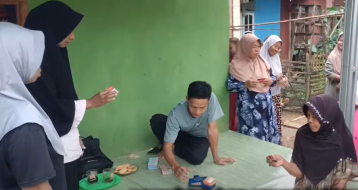 KPM pemegang KKS Mandiri wajib cek saldo sekarang, karena dana PKH sudah cair
