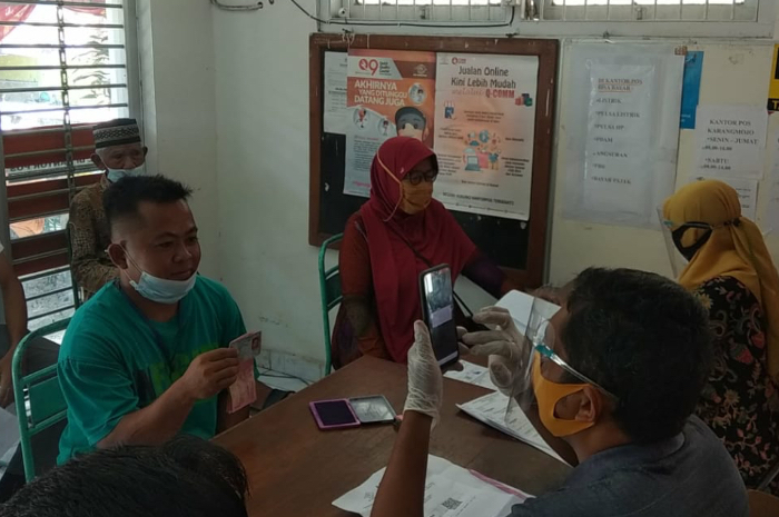 Ilustrasi penyaluran bansos PKH, BPNT, BLT dan lainnya.