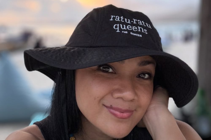 Nirina Zubir berperan lagi sebagai Party.