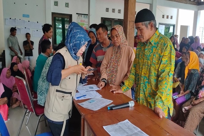 KPM tertentu mengambil bansos PKH, BPNT, hingga BLT