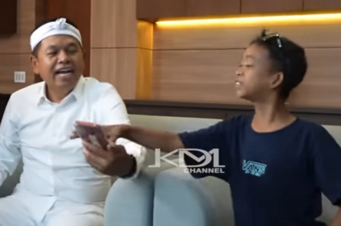Momen pertemuan Gubernur Jawa Barat Dedi Mulyadi dan Egi di Gedung Sate.&nbsp;