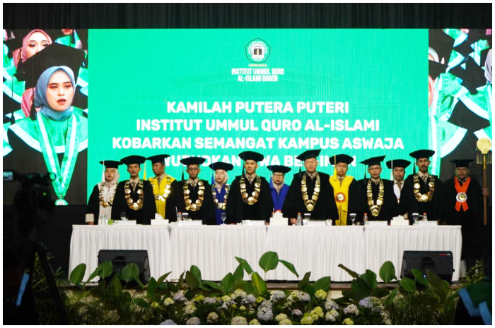 Wisuda Kampus Aswaja IUQI Bogor Kelima di Braja Mustika Bogor.