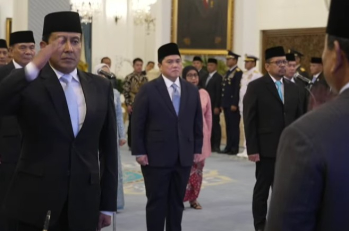 Ahmad Dofiri saat dilantik&nbsp;Presiden Prabowo Subianto menjadi&nbsp;Penasihat Khusus Presiden Bidang Keamanan, Ketertiban Masyarakat dan Reformasi Kepolisian.