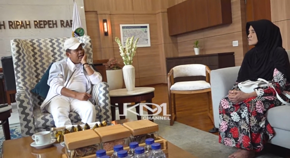 Gubernur Jawa Barat, Dedi Mulyadi bertemu dengan keluarga korban TPPO asal Sukabumi di negeri China.