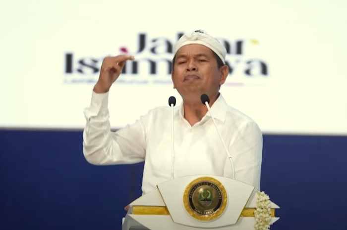 Gubernur Jawa Barat, Dedi Mulyadi menjelaskan keutamaan memiliki rumah sendiri.