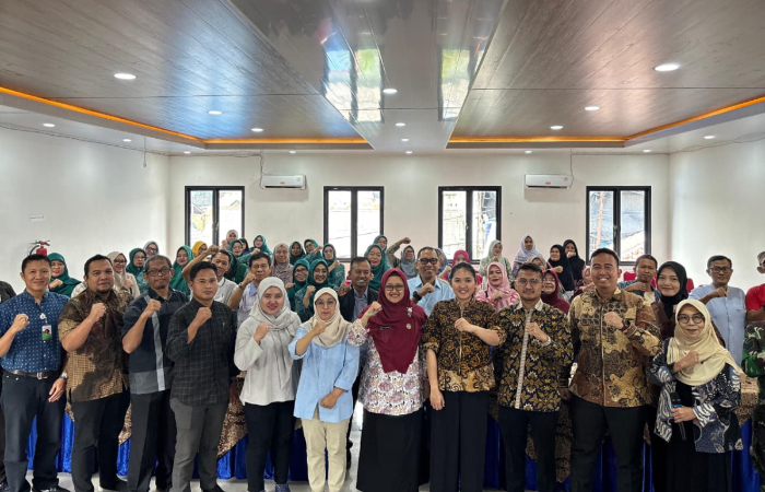 Kelurahan Nanggewer Mekarbersama Imigrasi Bogor saat sosialisasi TPPO dan Tindak Pidana Penyelundupan Manusia.