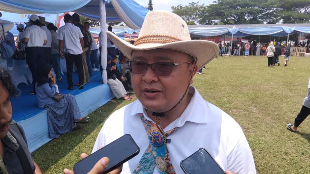 Kepala Dinas Perumahan, Kawasan Permukiman, dan Pertanahan (DPKPP) Kabupaten Bogor, Eko Mujiarto saat diminta keterangan oleh Radar Bogor.