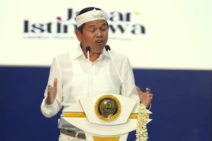 Gubernur Jawa Barat, Dedi Mulyadi meminta pejabat tidak flexing.
