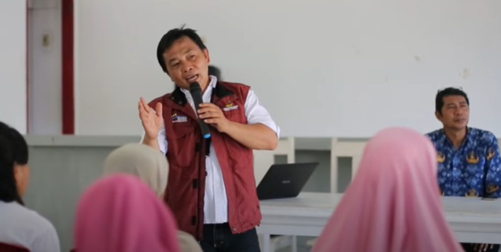 KKS Peralihan Pos ke bank penyalur harus bersabar agar dana bansos cair