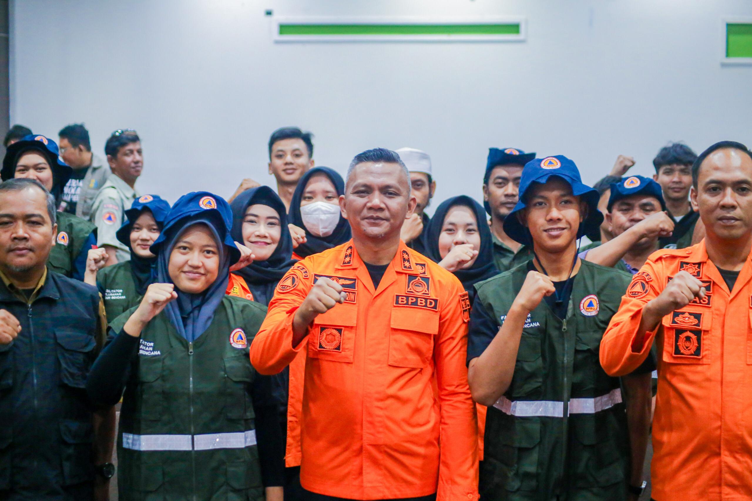 Pengukuhan Tim Kelurahan Tangguh Bencana di Sindangrasa Kota Bogor.