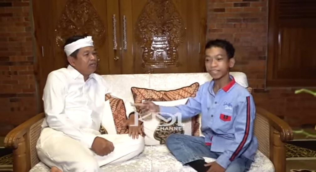 Gubernur Jawa Barat Dedi Mulyadi bertemu kembali anak asal Bogor, Egi.