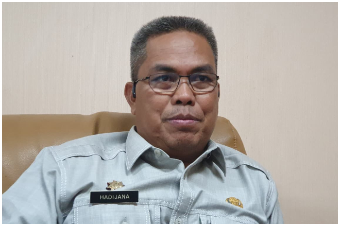 Kepala DPMD Kabupaten Bogor, Hadijana saat dimintai keterangan soal lahan dua desa di Sukamakmur.