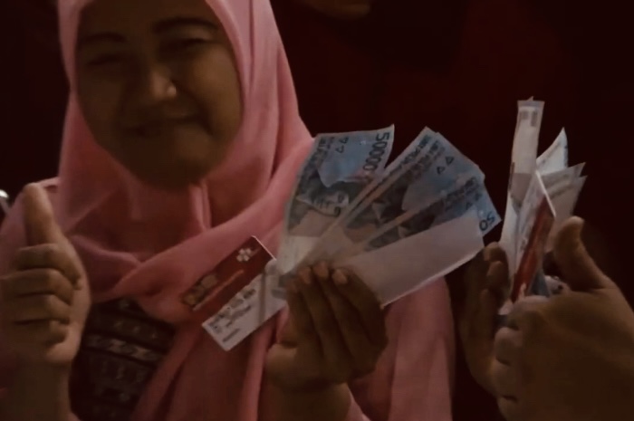 Ilustrasi KPM penerima bansos PKH BPNT