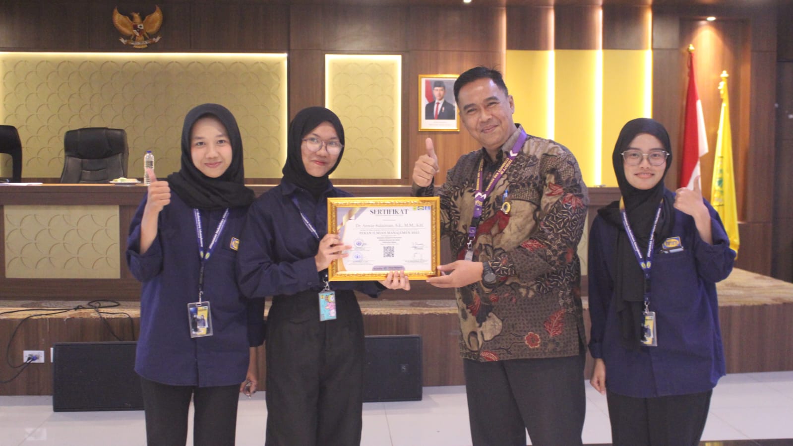 Himpunan Mahasiswa Manajemen Fakultas Ekonomi dan Bisnis (FEB) Universitas Pakuan (Unpak) menggelar Pekan Ilmiah Manajemen 2025.