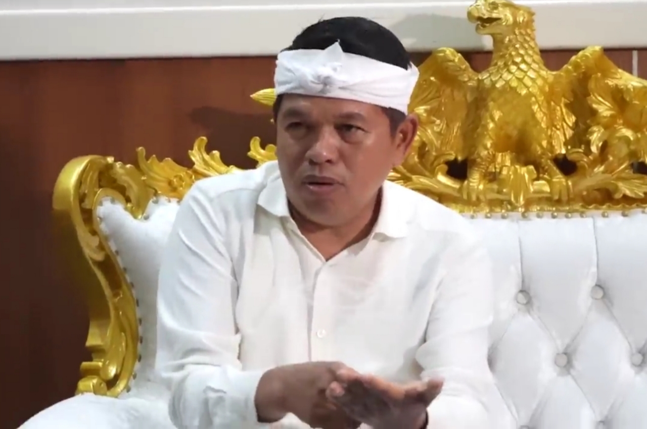 Gubernur Jawa Barat Dedi Mulyadi saat membahas anggaran belanja 2026 bersama beberapa&nbsp;jajaran Bappeda Provinsi Jawa Barat.&nbsp;