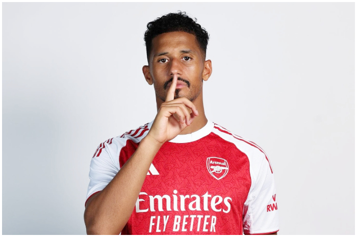 William Saliba ketika di sesi foto Liga Champions bersama Arsenal.
