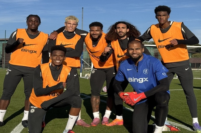 Chelsea dalam sesi latihan jelang laga menghadapi Brighton.