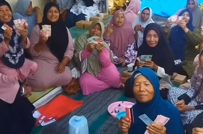 Ilustrasi pencairan bansos ke KPM KKS baru