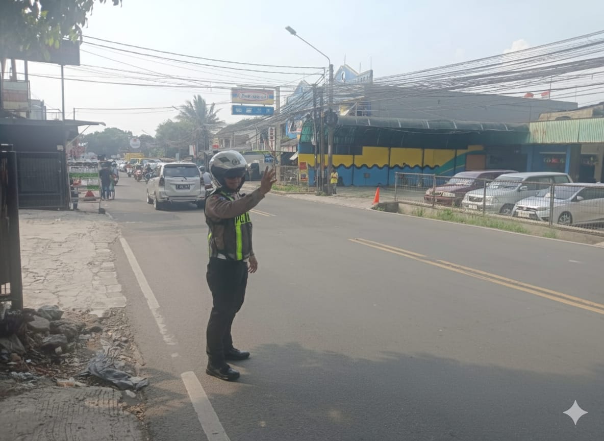 Kondisi ruas Jalan Raya Tajur, Kota Bogor, mengalami kemacetan pada Sabtu 27 September 2025 sore akibat perbaikan Jembatan Cibalok.