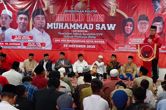 DPC PDI Perjuangan Kota Bogor saat memperingati Maulid Nabi Muhammad SAW 1447, pada Sabtu, 27 September 2025.