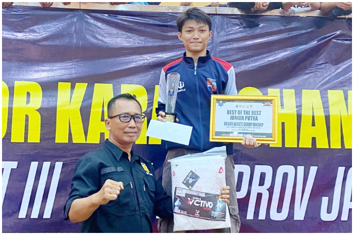Salah satu atlet FORKI Kota Bogor yang meraih prestasi di Kejuaraan Karate Sirkuit III Pakansari Bogor.