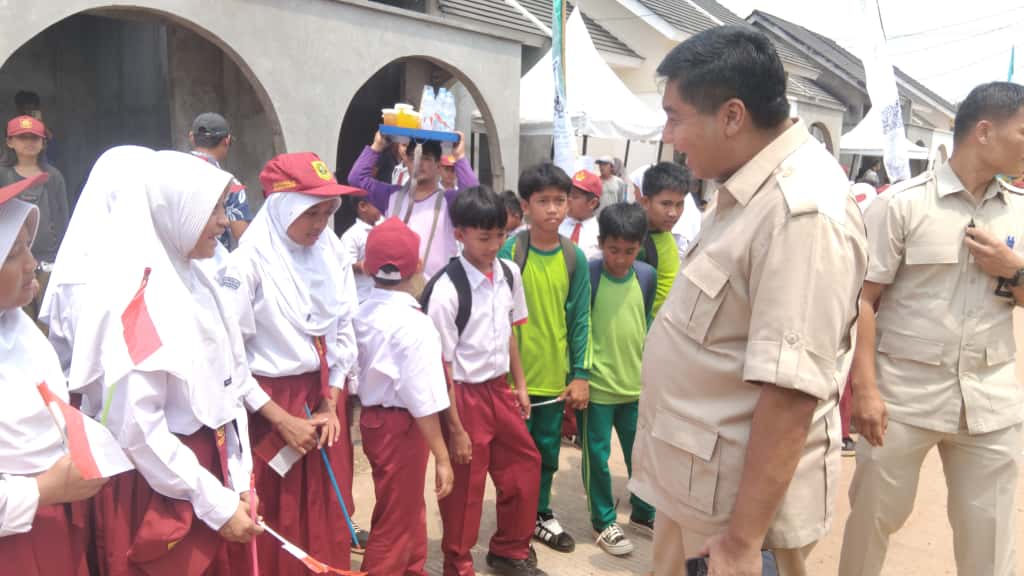 Menteri PKP, Maruarar Sirait di Acara Akad Massal KPR FLPP dan Serah Terima Kunci 2025, Pesona Kahuripan 10, Kecamatan Cileungsi, Kabupaten Bogor, Senin 29 September 2025.