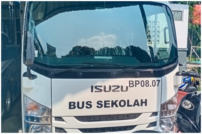 Ilustrasi mobil sekolah